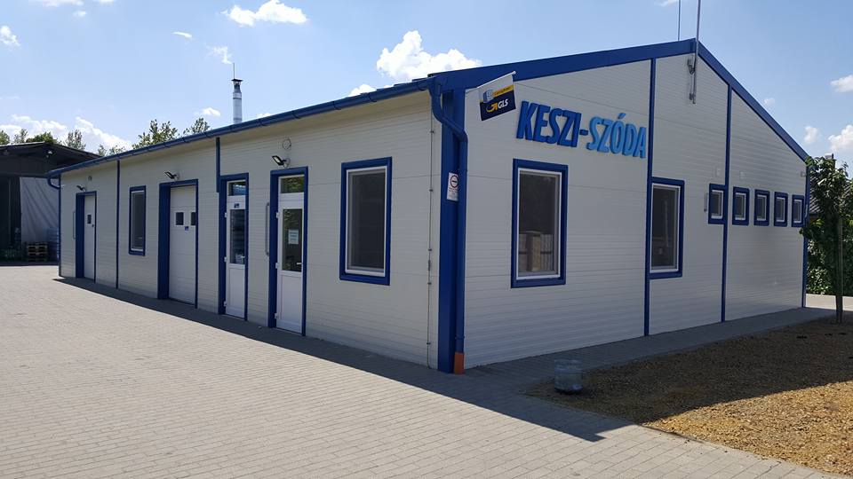 A Keszi-Szóda modern szikvízüzeme és irodája